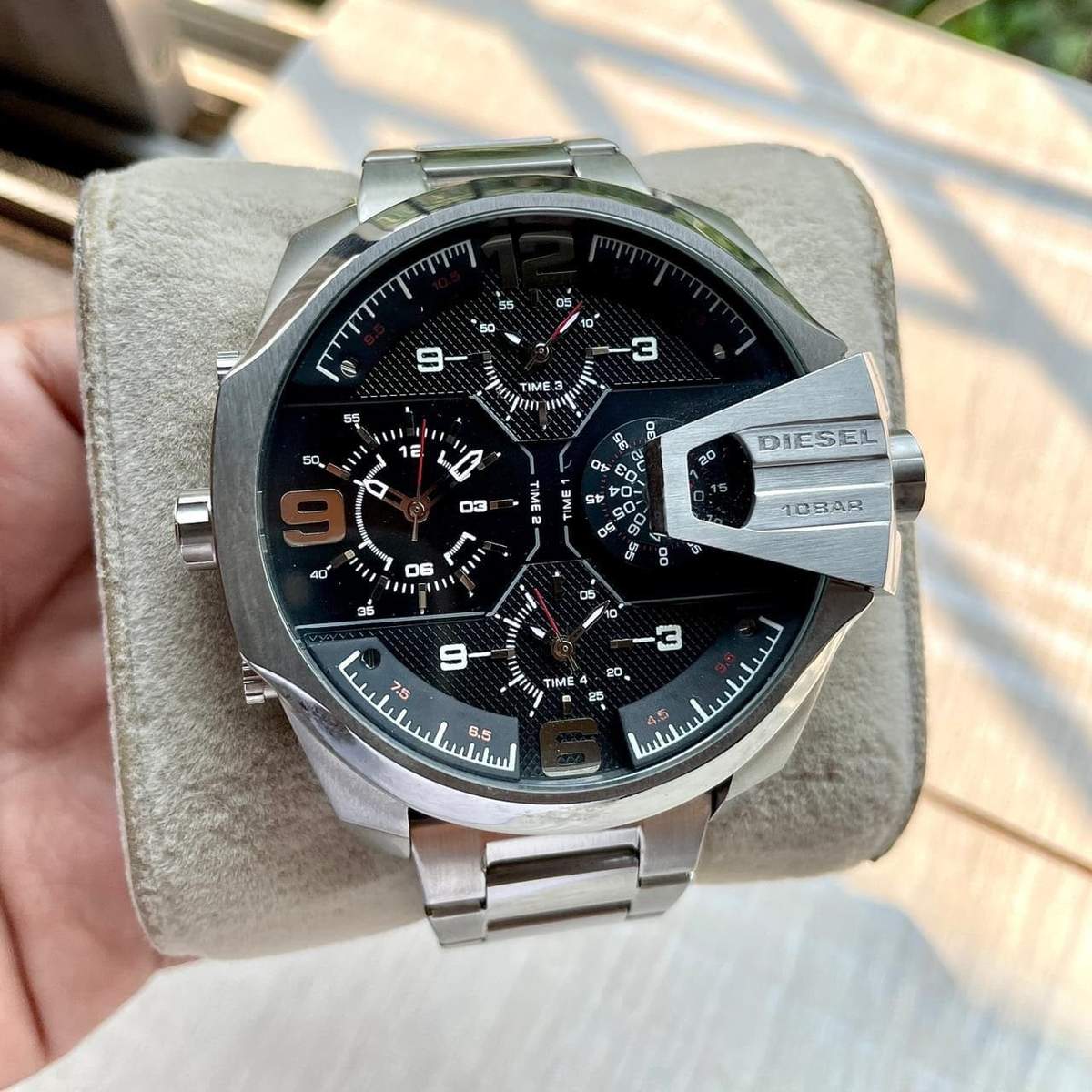 Diesel Uber Chief Dz 7376 Watch – TrendsWrist