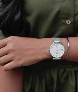 Dw Silver Bracelet Watch β TrendsWrist