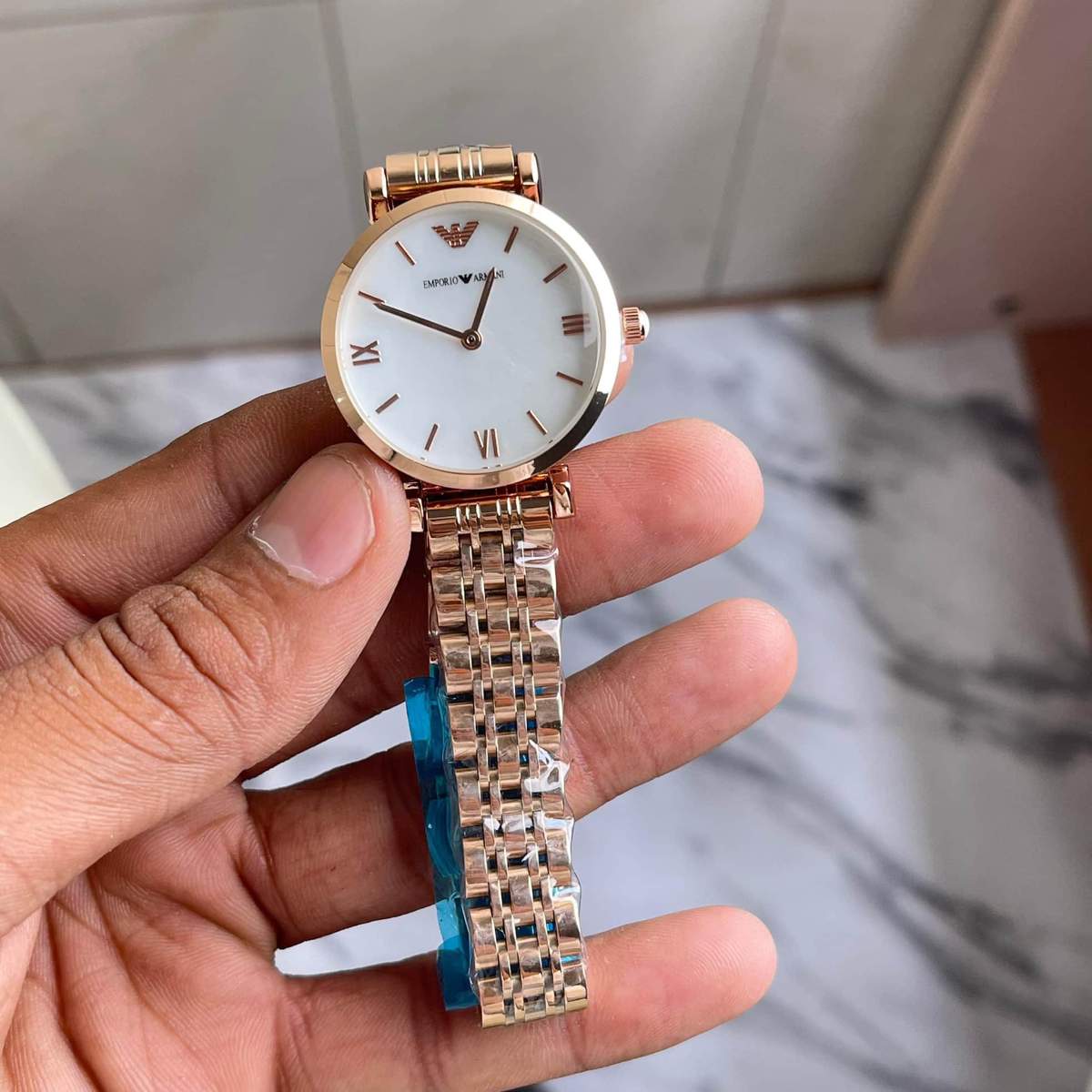 TrendsWrist Emporio Armani Diamonds Zoom Face 4 685296b2 0aaf 47ef 8c79 133ea0e44496 Compressed Premium Watch