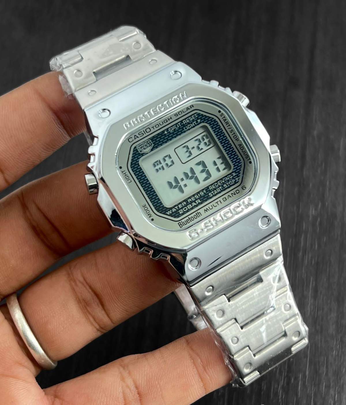 TrendsWrist G Shock Vintage Silver 1000059550 Premium Watch