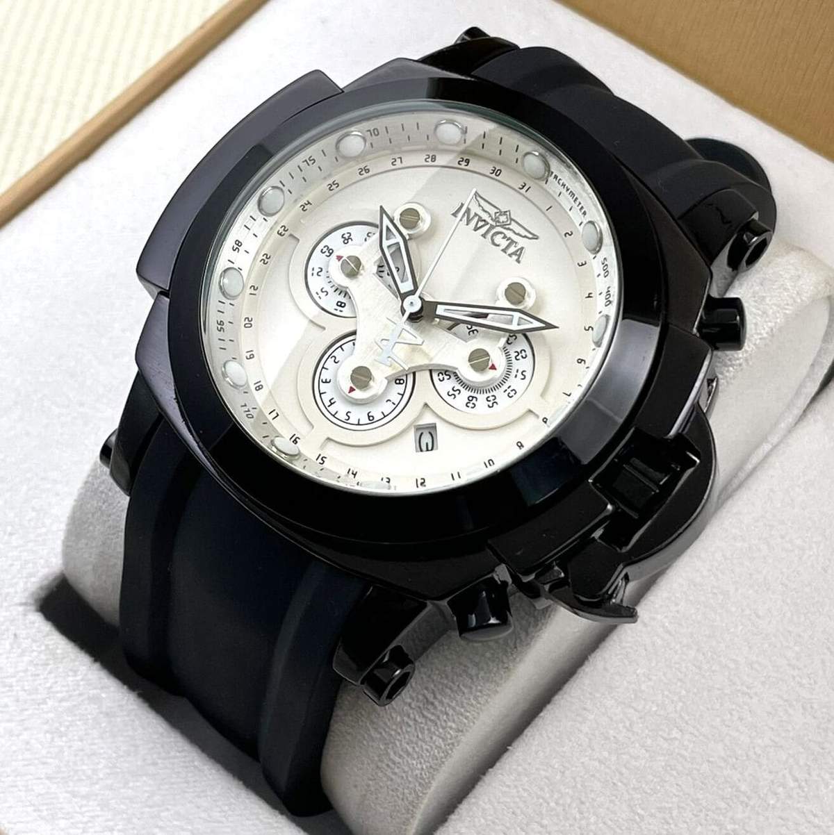 Invicta Carving Black &Amp; White Watch β TrendsWrist