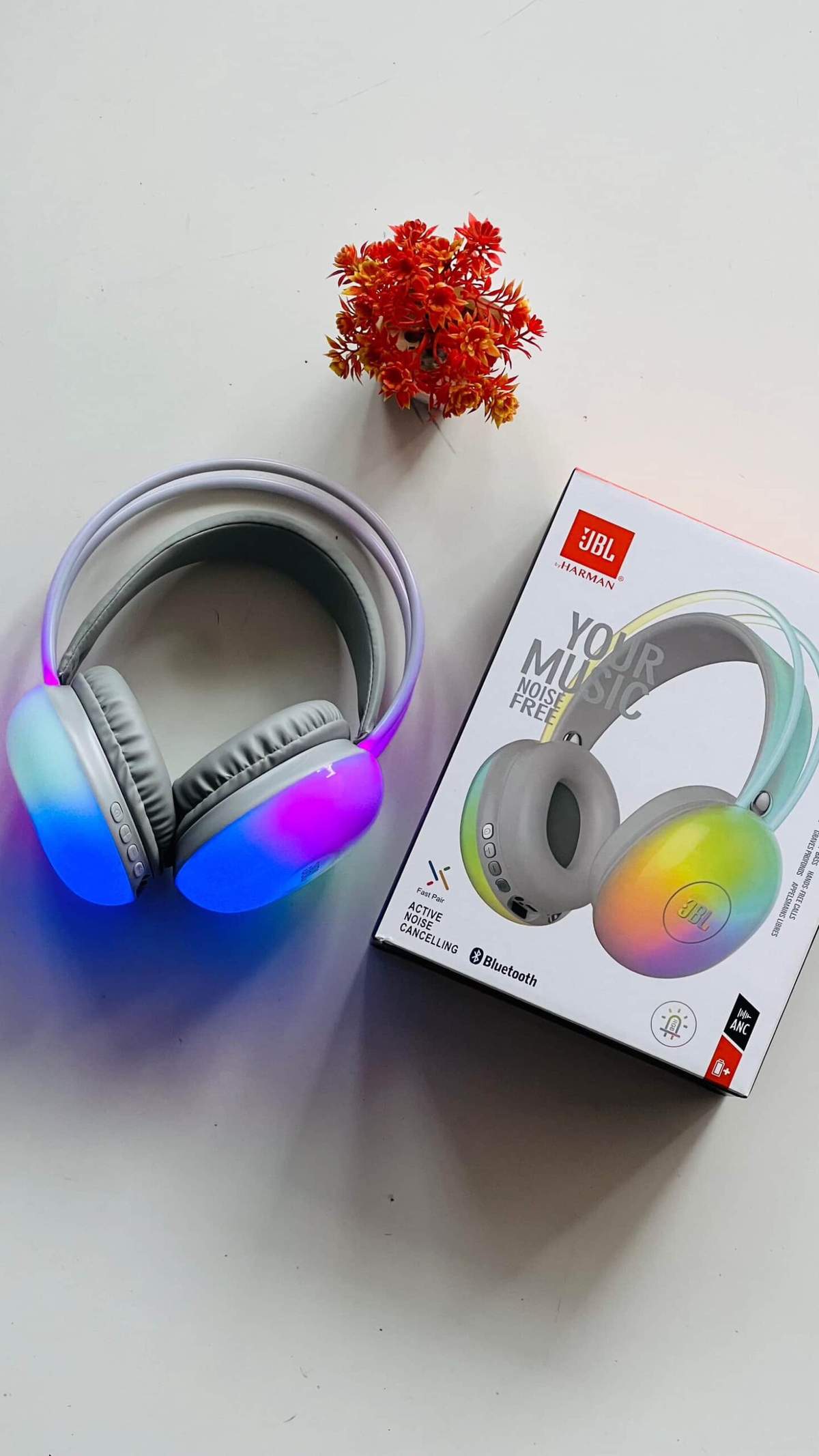 TrendsWrist Jbl Rgb Headphone A30884e8 96cf 4da9 A4be 1885b2b3d249 Compressed Scaled Premium Watch