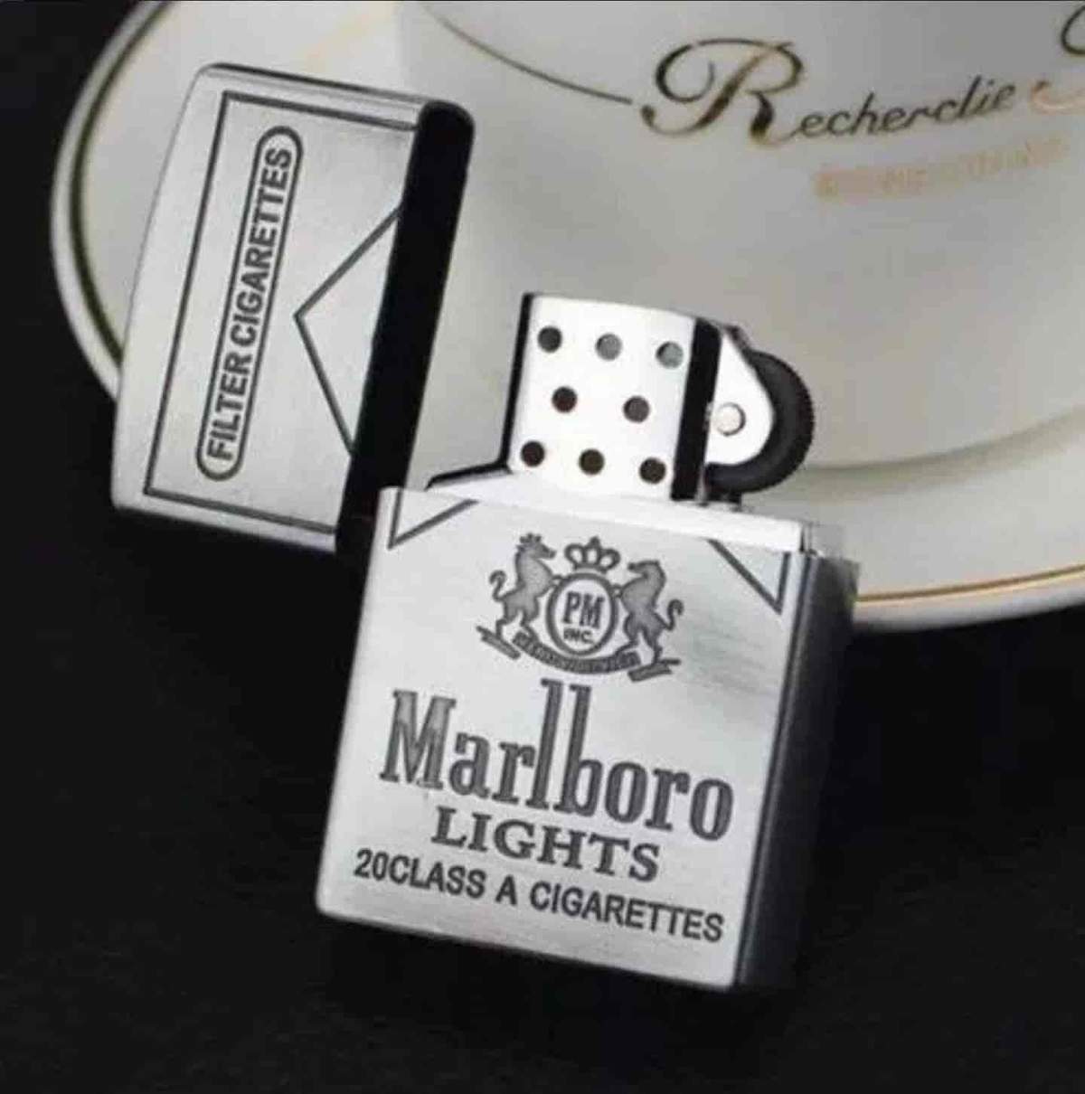 TrendsWrist Marlboro Lighter Silver 1000261024 Premium Watch