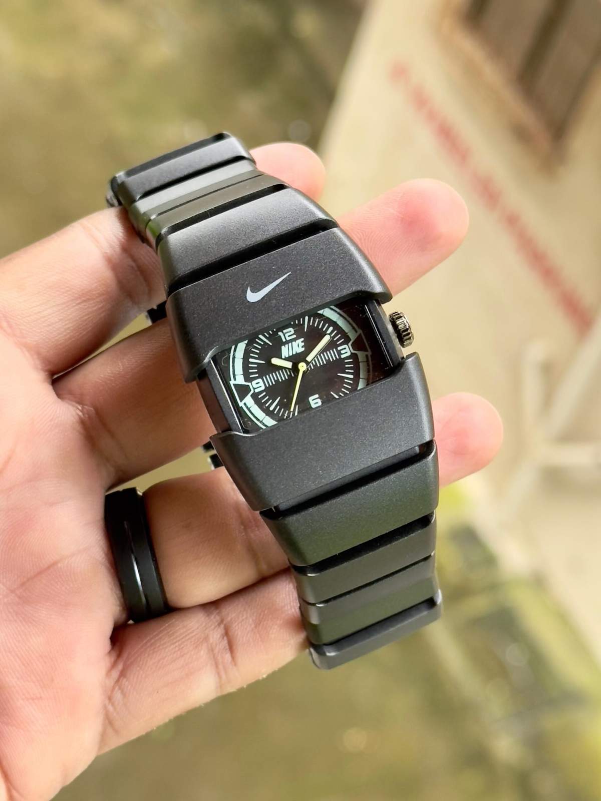 Nike Sporty Look Black Watch – TrendsWrist