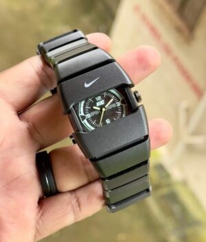 Nike Sporty Look Black Watch – TrendsWrist