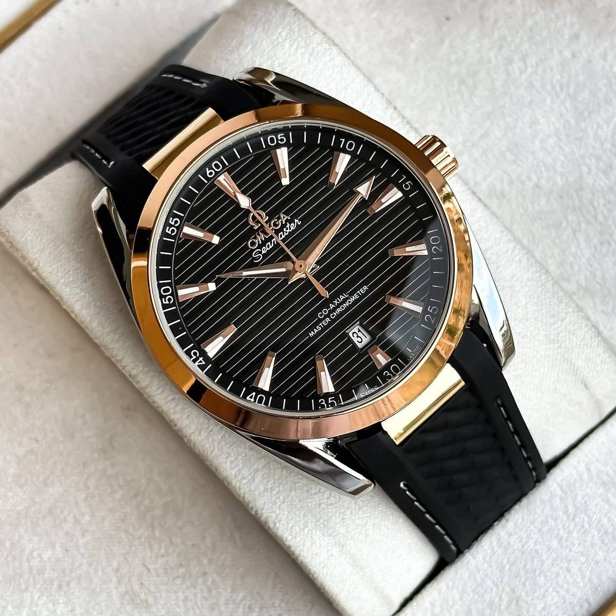 Omega Seamaster Full Black Watch – TrendsWrist