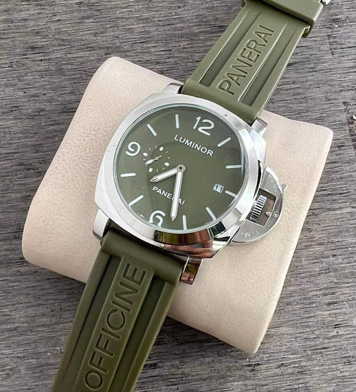 TrendsWrist Panerai Lumnor Green Silver Premium Watch