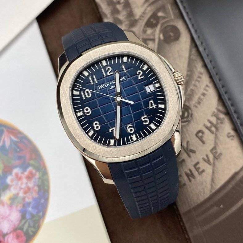 Patek Philippe 5168G - Image 3