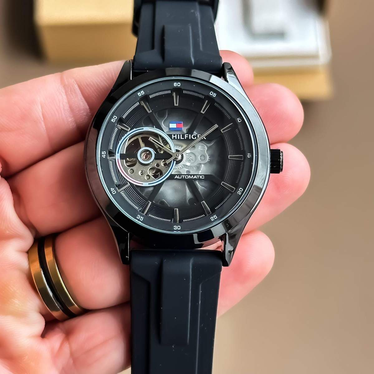 TrendsWrist Tommy Hilfiger Modern Automatic Premium Watch