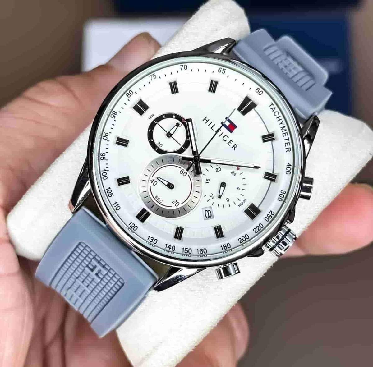 TrendsWrist Tommy Hilfiger Modern Machine Premium Watch