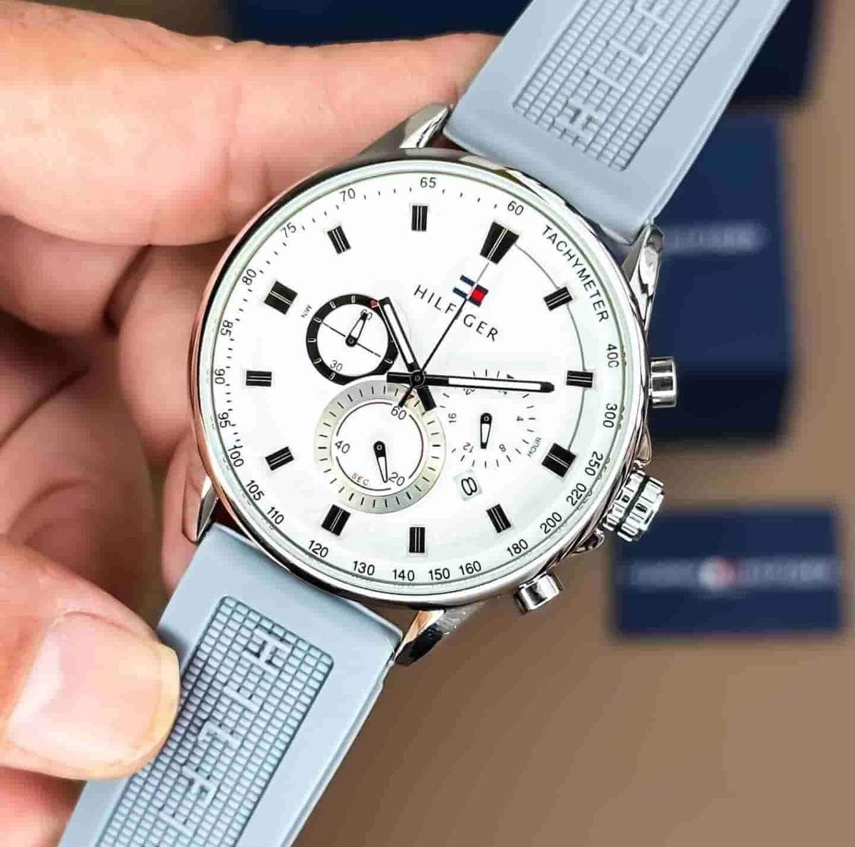 TrendsWrist Tommy Hilfiger Modern Machine Premium Watch